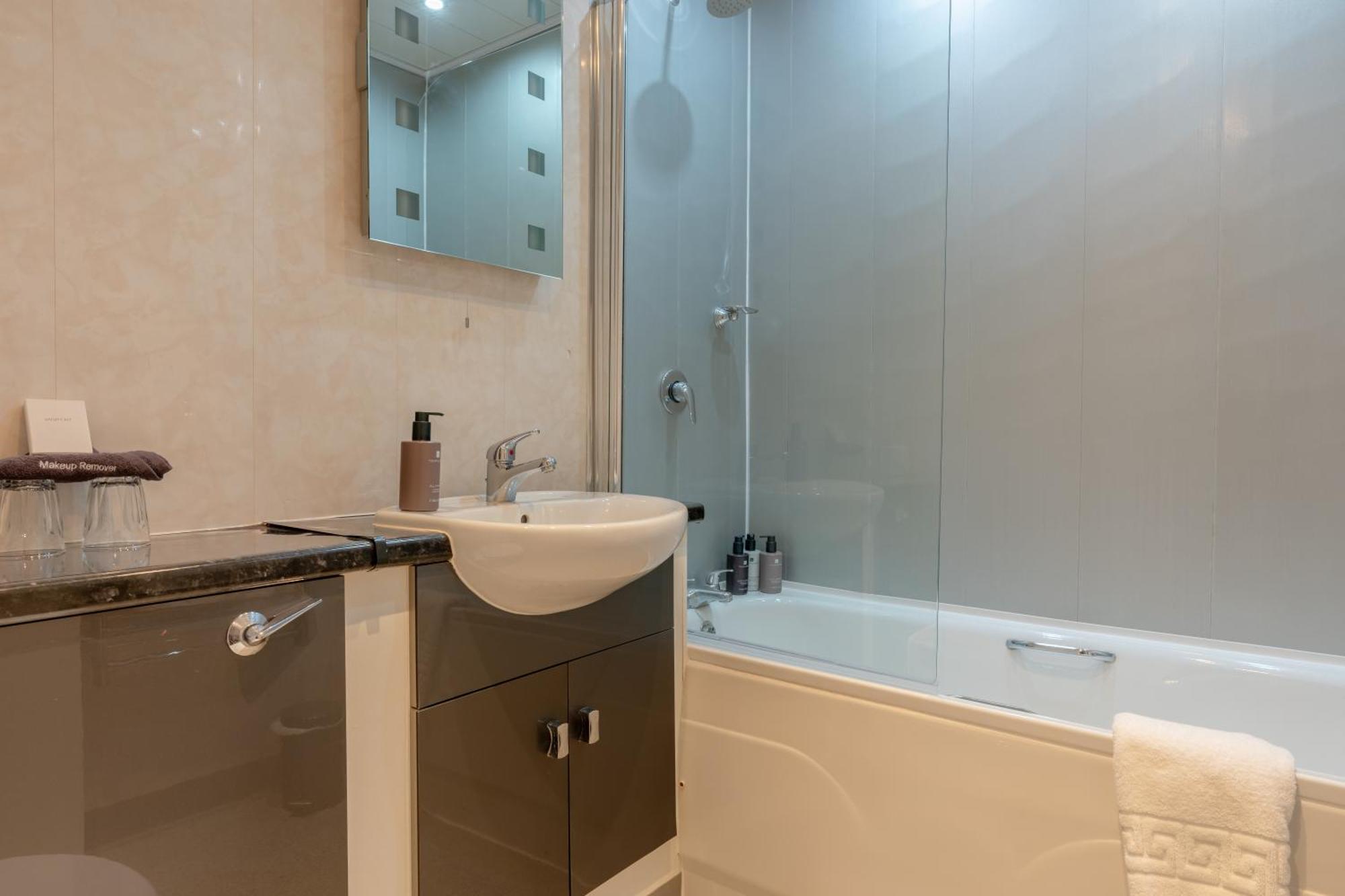 Hotel Springbank Manor Darwen Esterno foto