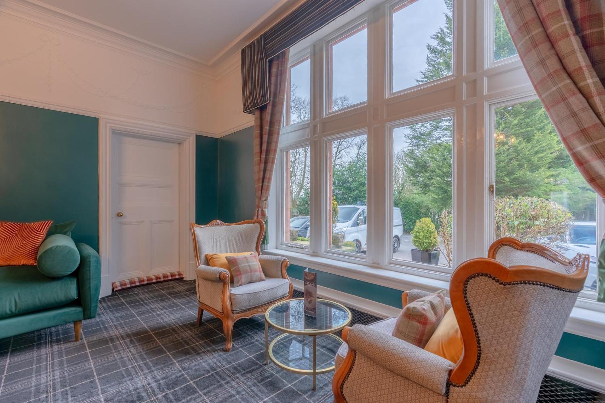 Hotel Springbank Manor Darwen Esterno foto